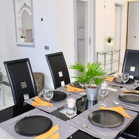Puerto Banus Luxury Beachfront Apartment D Marbella Exterior foto