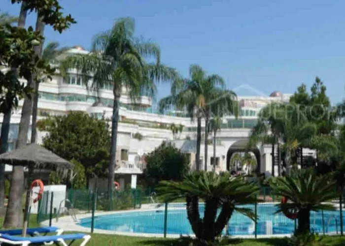 Puerto Banus Luxury Beachfront Apartment D