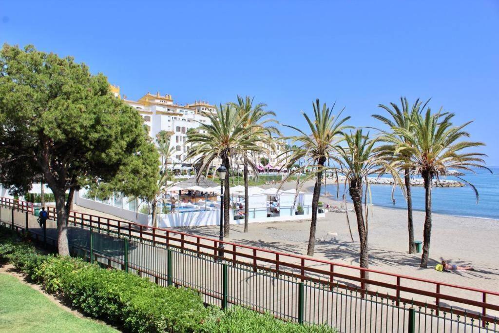 Apartment Puerto Banus Luxury Beachfront D